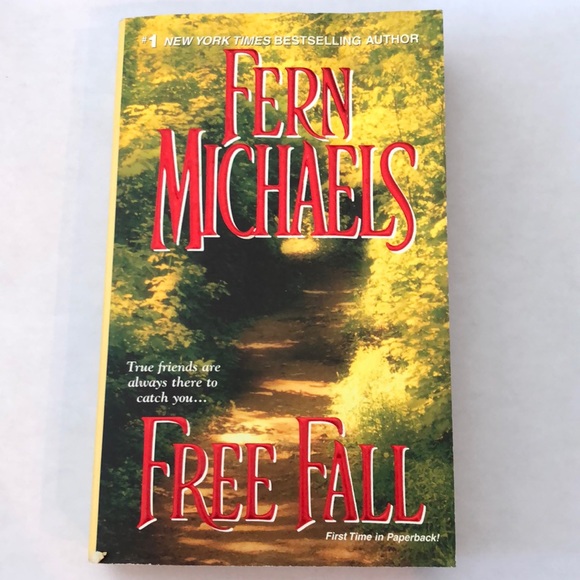 ⭐️5 for $15⭐️ Free Fall by Fern Michaels | Book - Picture 1 of 2